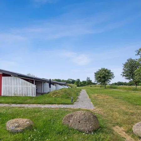 Erica - 6km From The Sea By Interhome アパート Åkirkeby